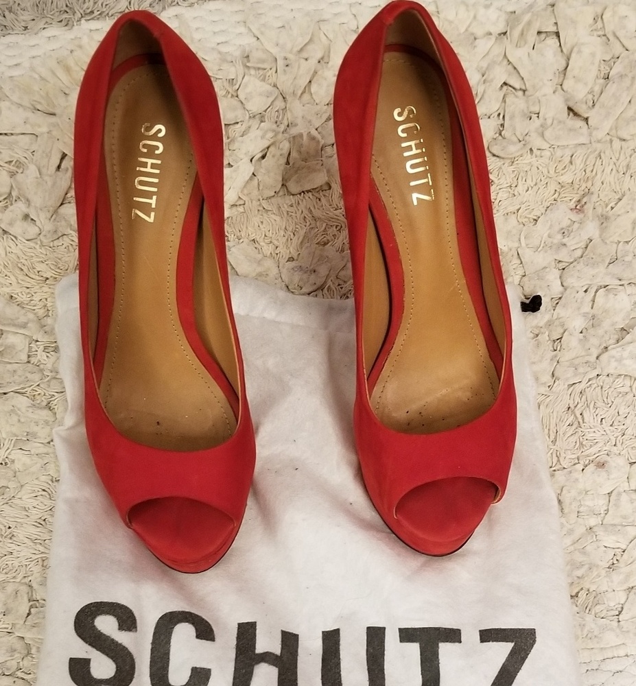 Red, 6 inch Suede Pumps...  Size 7